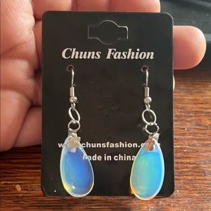 🌹 3 for $20 New 🎉earrings opal